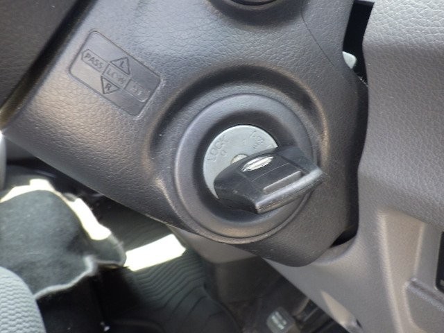 NISSAN NV350 CARAVAN 2014 Image 37