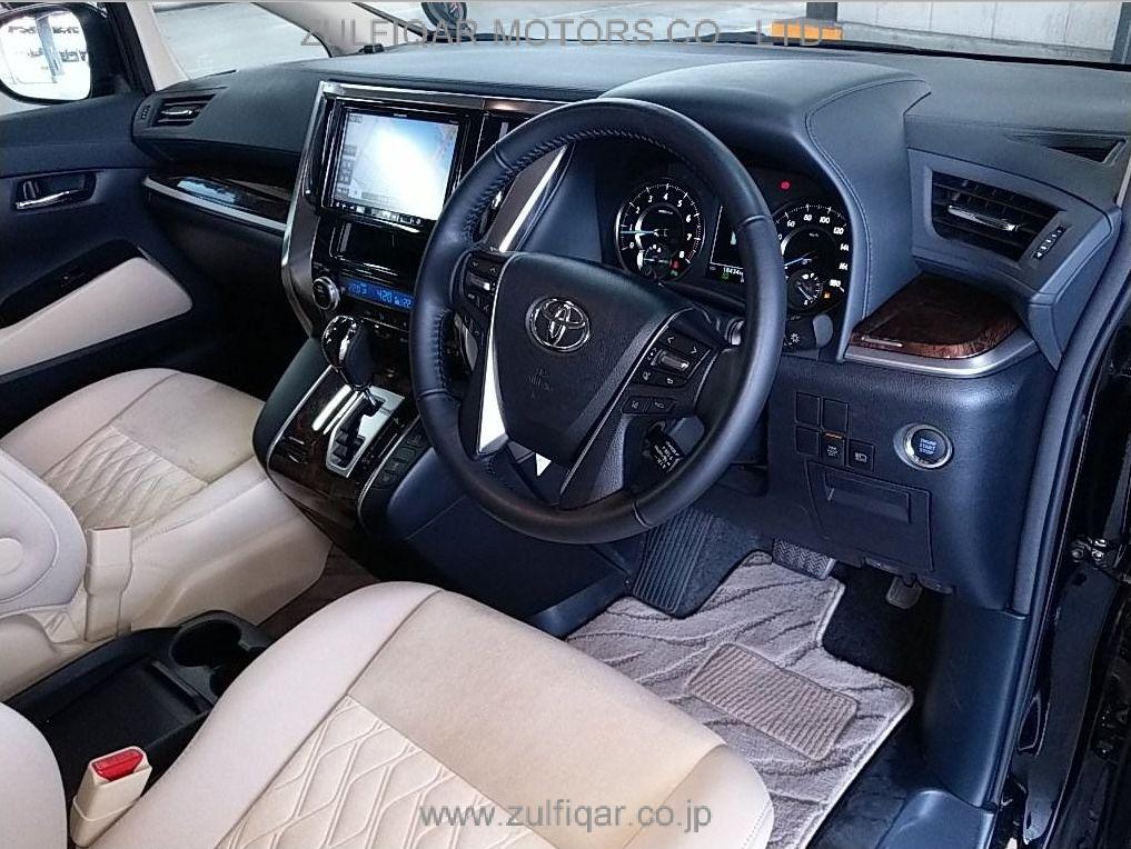 TOYOTA ALPHARD 2019 Image 3