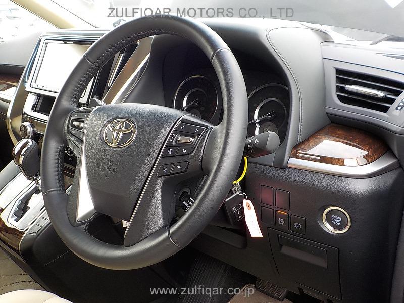 TOYOTA ALPHARD 2019 Image 7