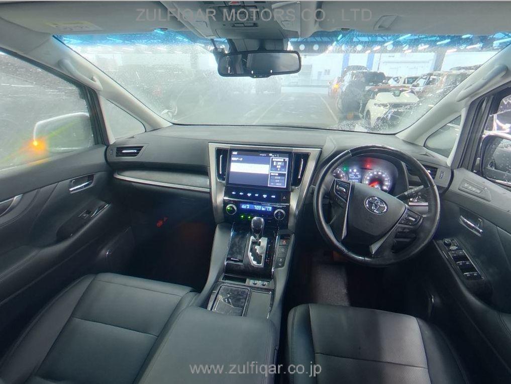 TOYOTA VELLFIRE 2018 Image 3