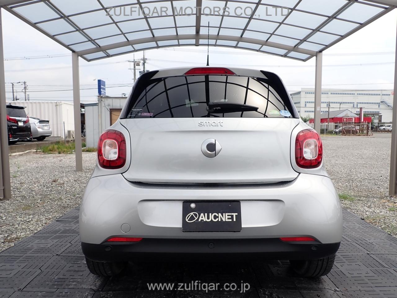 SMART FORFOUR 2018 Image 5