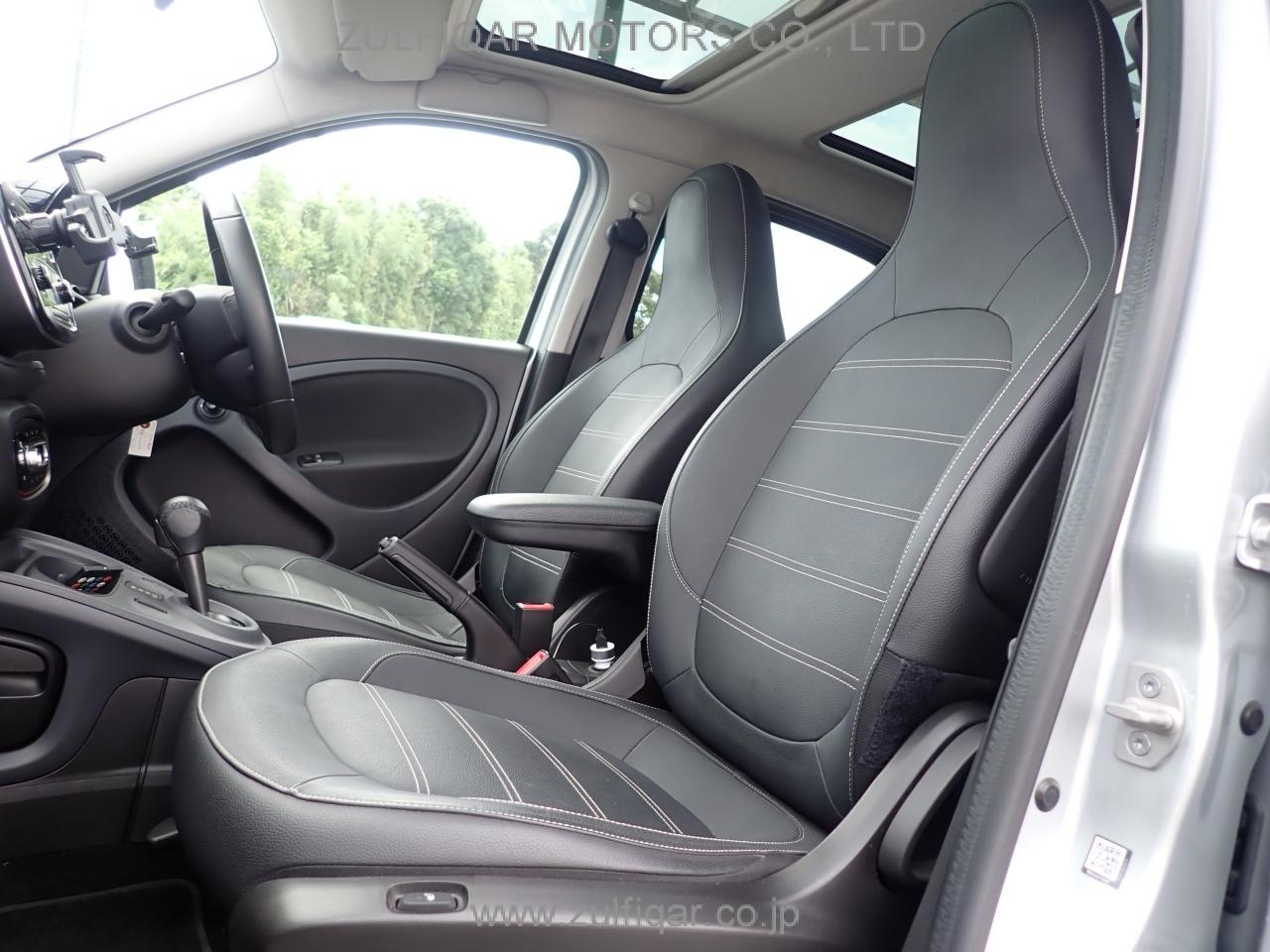 SMART FORFOUR 2018 Image 9