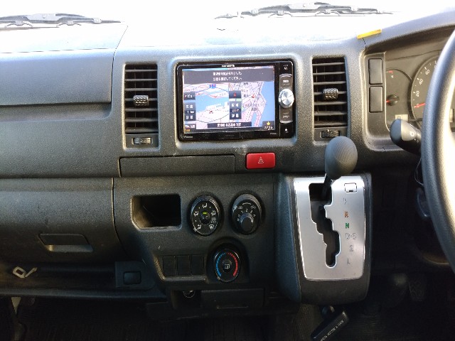 TOYOTA HIACE 2017 Image 27