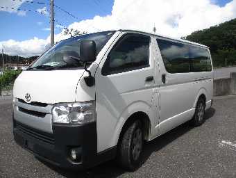 TOYOTA HIACE 2017 Image 4