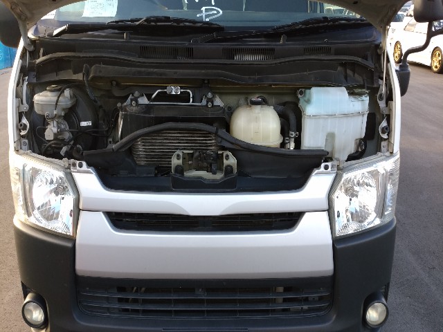 TOYOTA HIACE 2017 Image 33