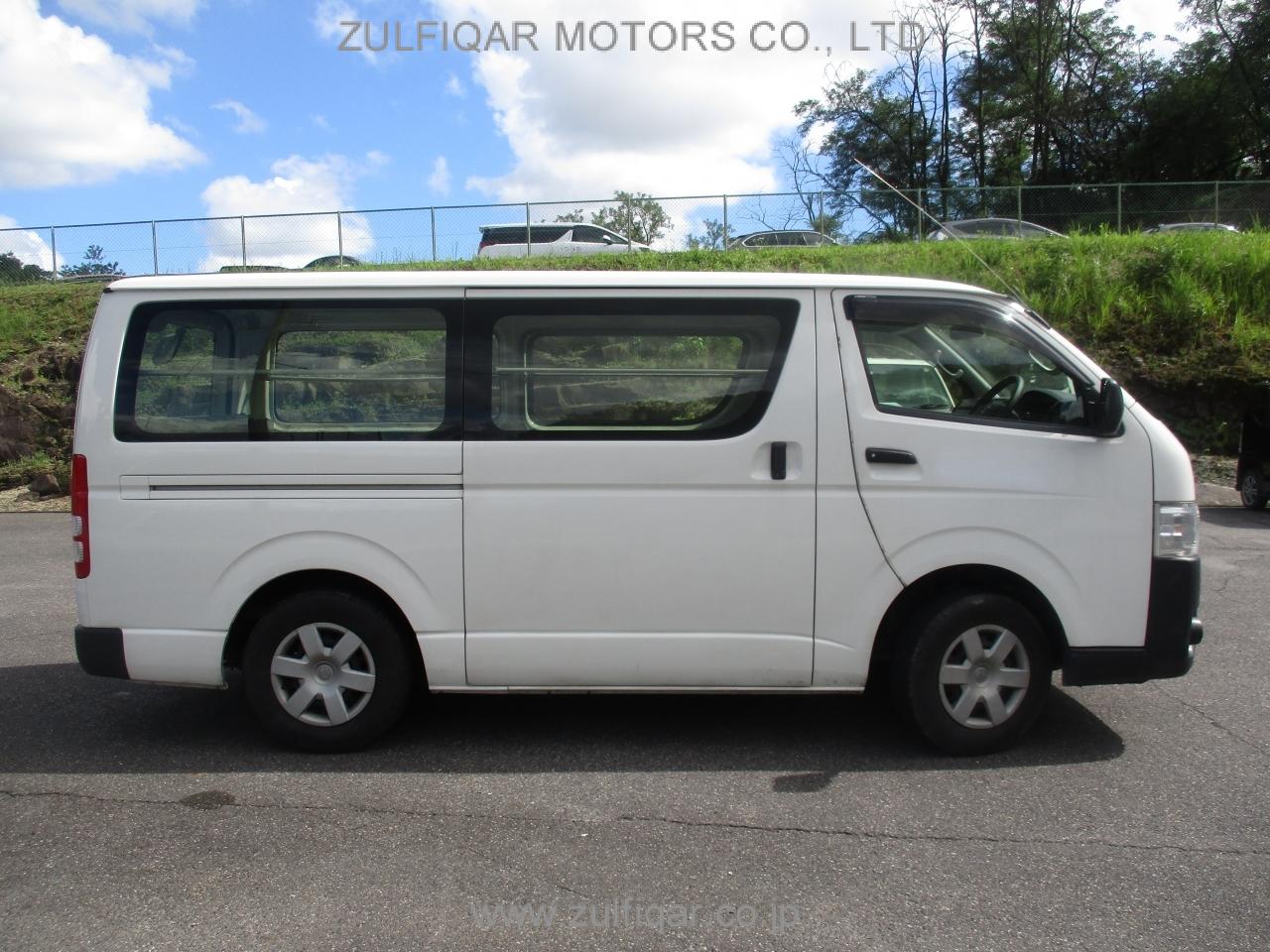 TOYOTA HIACE 2017 Image 6