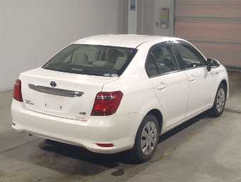 TOYOTA COROLLA AXIO 2017 Image 2