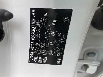 TOYOTA COROLLA AXIO 2017 Image 16