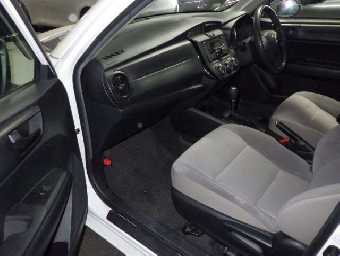 TOYOTA COROLLA AXIO 2017 Image 8