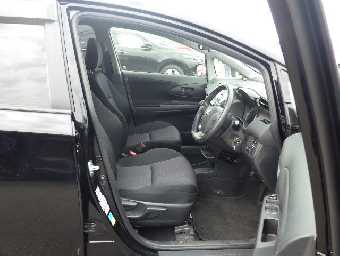 TOYOTA WISH 2017 Image 16