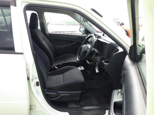 TOYOTA PROBOX 2017 Image 25