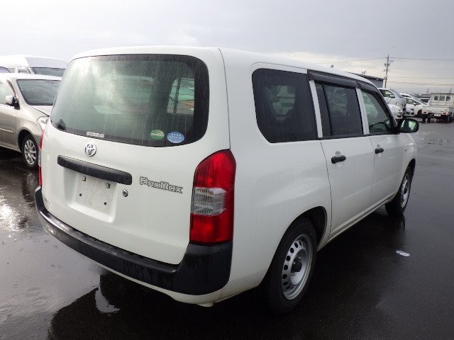 TOYOTA PROBOX 2017 Image 32