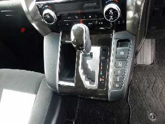 TOYOTA VELLFIRE 2017 Image 9