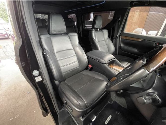 TOYOTA ALPHARD 2017 Image 42