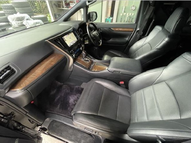 TOYOTA ALPHARD 2017 Image 43