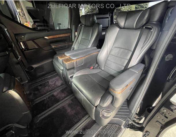 TOYOTA ALPHARD 2017 Image 45