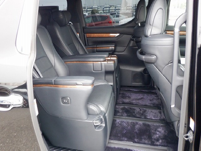 TOYOTA ALPHARD 2017 Image 60