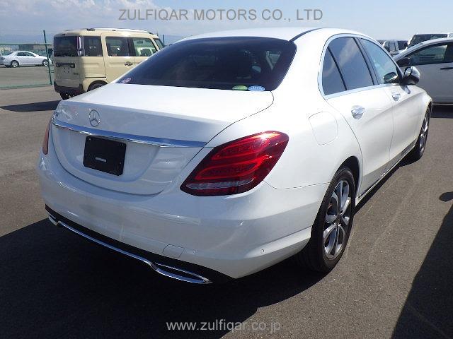 MERCEDES BENZ C CLASS 2017 Image 19