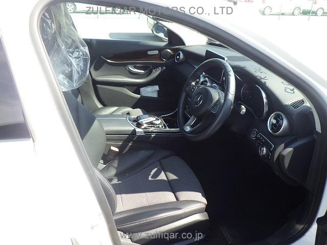 MERCEDES BENZ C CLASS 2017 Image 7