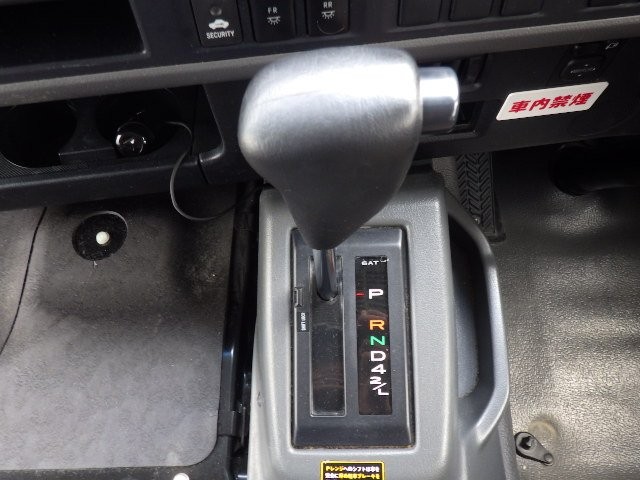 TOYOTA COASTER 2017 Image 19