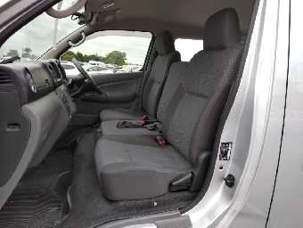 NISSAN NV350 CARAVAN 2017 Image 14