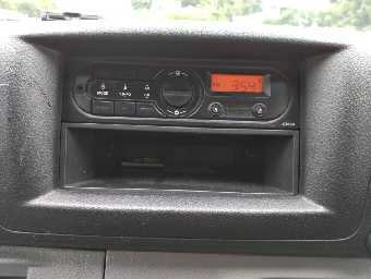 NISSAN NV350 CARAVAN 2017 Image 9