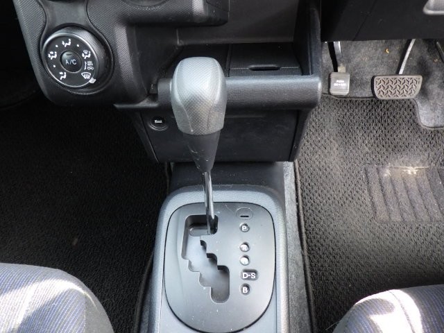 TOYOTA PROBOX 2017 Image 21