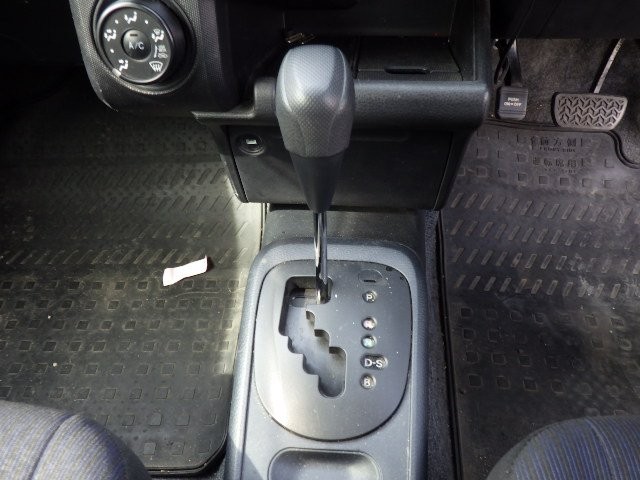 TOYOTA PROBOX 2017 Image 21