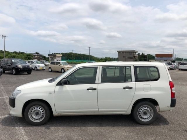 TOYOTA SUCCEED 2017 Image 22