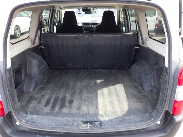 TOYOTA PROBOX 2017 Image 24
