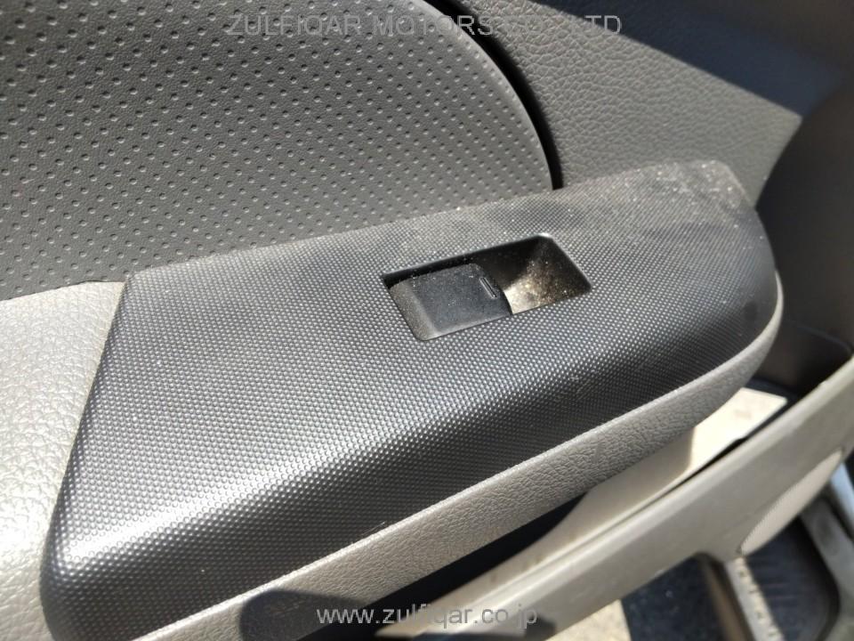 NISSAN NV350 CARAVAN 2017 Image 11