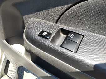 NISSAN NV350 CARAVAN 2017 Image 12