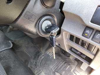 NISSAN NV350 CARAVAN 2017 Image 13