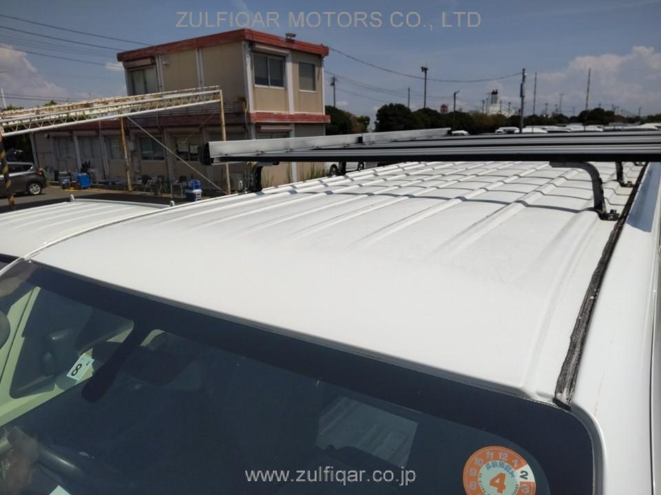 NISSAN NV350 CARAVAN 2017 Image 5