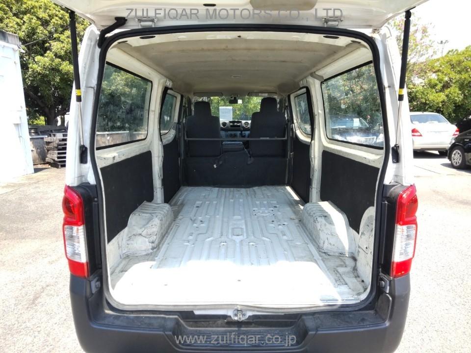 NISSAN NV350 CARAVAN 2017 Image 7