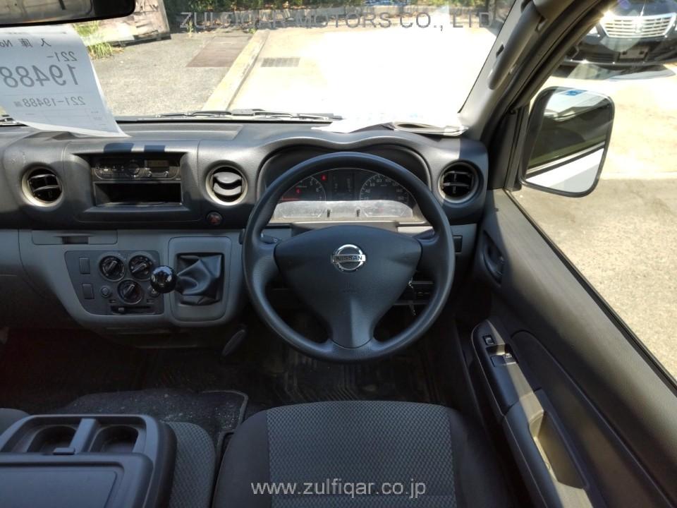 NISSAN NV350 CARAVAN 2017 Image 8