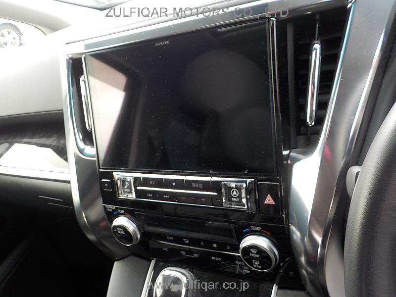 TOYOTA VELLFIRE 2019 Image 8