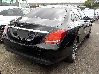 MERCEDES BENZ C CLASS 2017 Image 17
