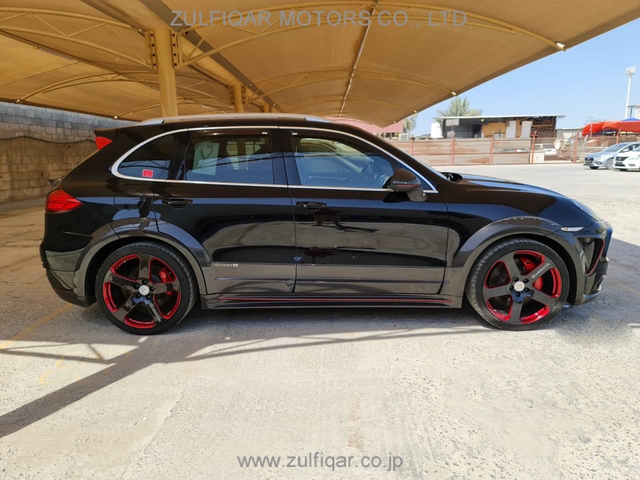 PORSCHE CAYENNE 2012 Image 6