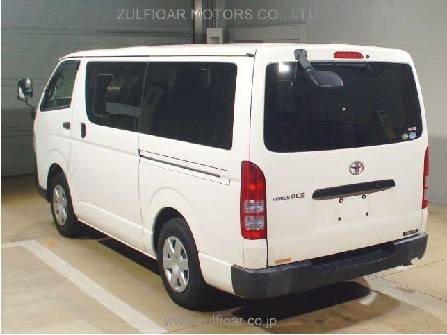 TOYOTA REGIUSACE 2015 Image 4