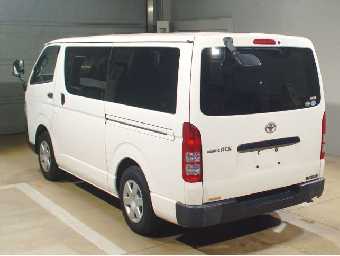 TOYOTA REGIUSACE 2015 Image 4