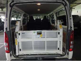 TOYOTA REGIUSACE 2015 Image 7