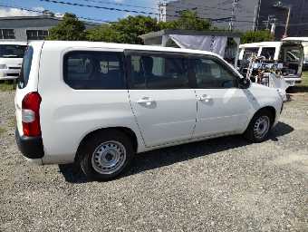 TOYOTA SUCCEED 2017 Image 2