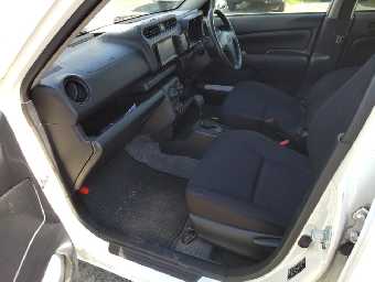 TOYOTA SUCCEED 2017 Image 14