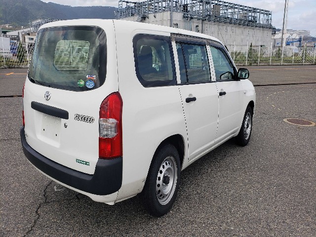 TOYOTA SUCCEED 2017 Image 24