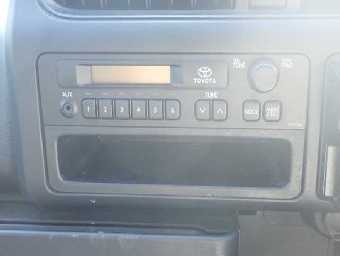 TOYOTA SUCCEED 2017 Image 7