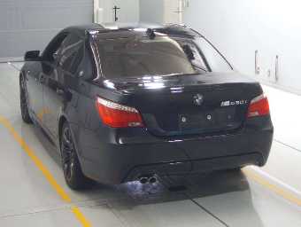 BMW 5 SERIES 2005 Image 6