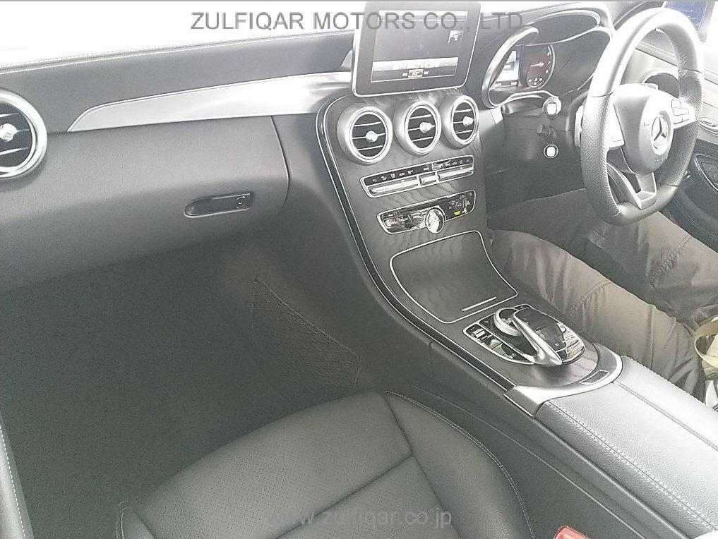 MERCEDES BENZ C CLASS 2017 Image 3