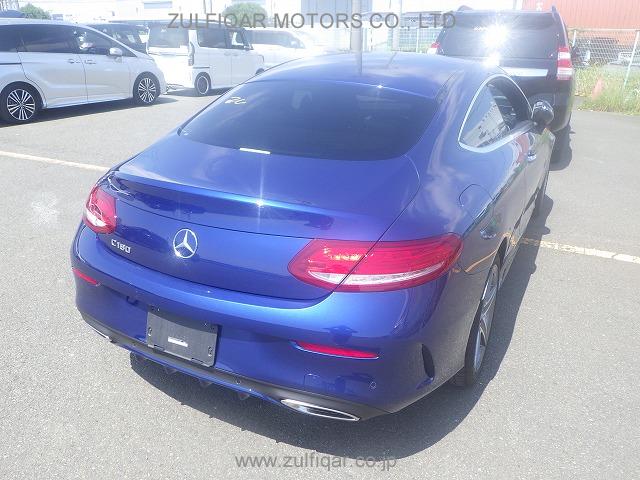 MERCEDES BENZ C CLASS 2017 Image 23