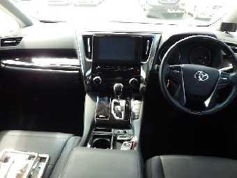 TOYOTA ALPHARD 2020 Image 8